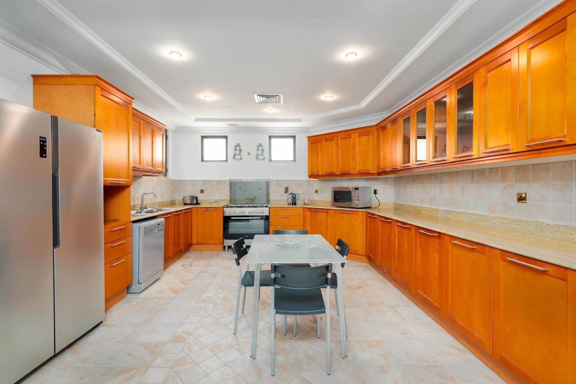 Ferienhaus Palm Jumeirah - 4br - Private Beach - Cityapartmentstay *